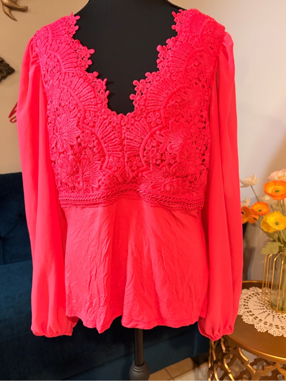 Boston Proper Pink Crochet Lace V-Neck Long Sleeve Blouse Size Large - Picture 2 of 8